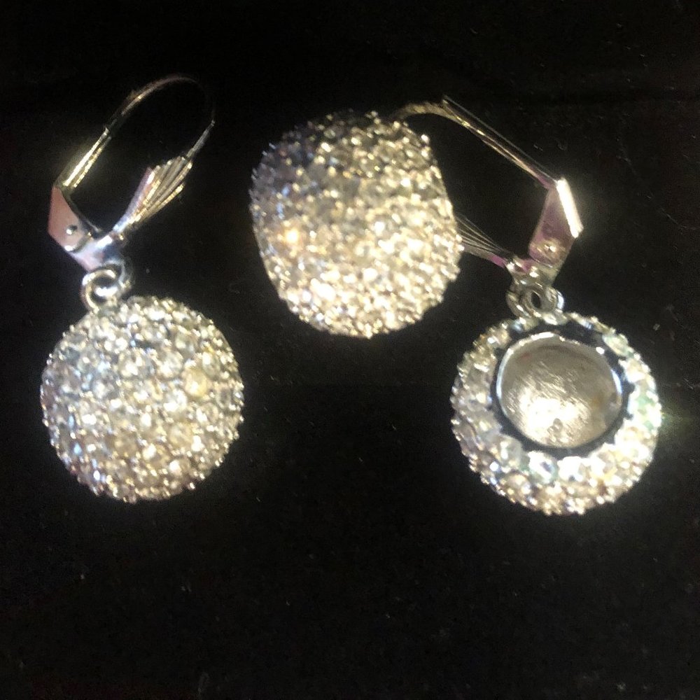 Park Lane Pendant and Earrings Set
